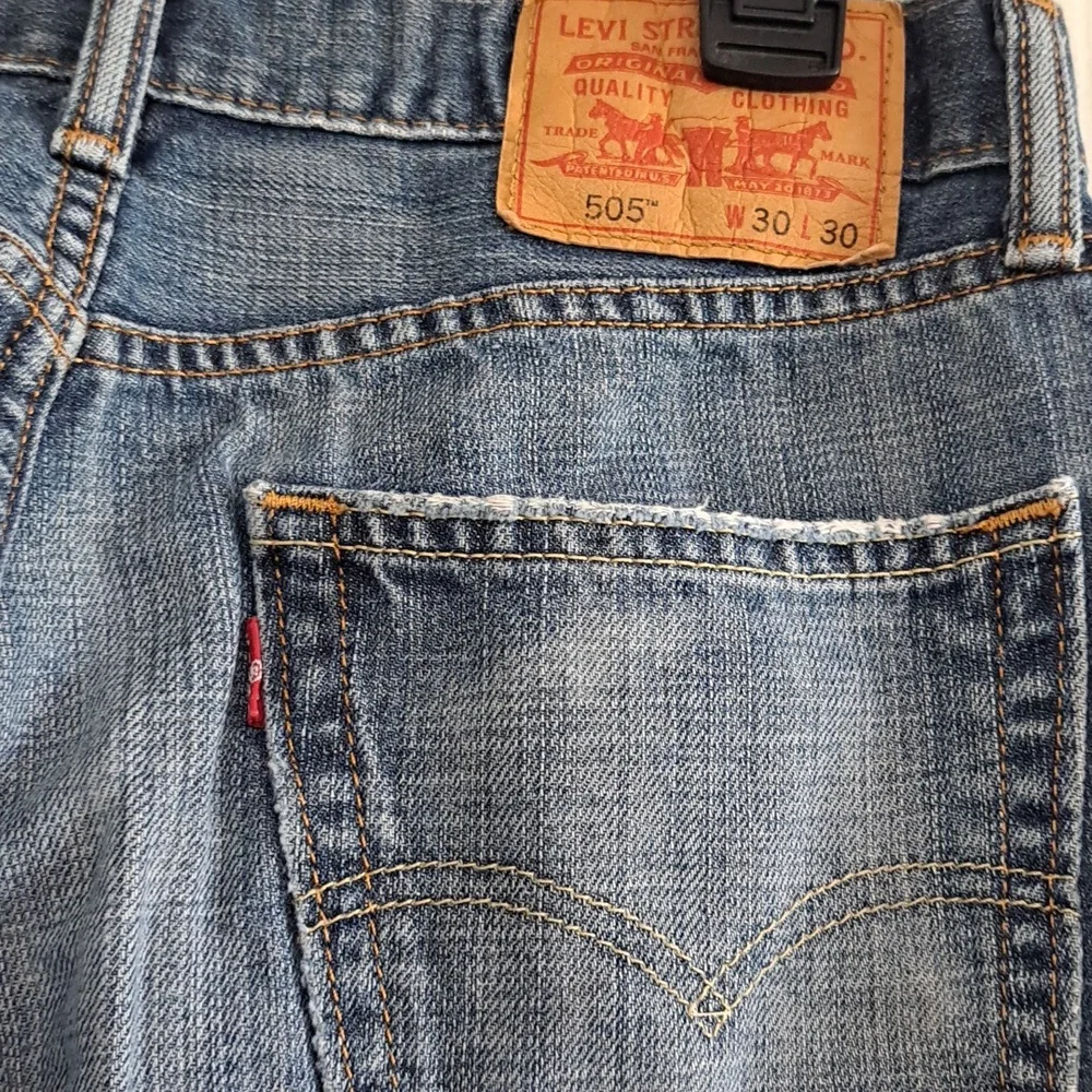 Levi's 505s 8/20
